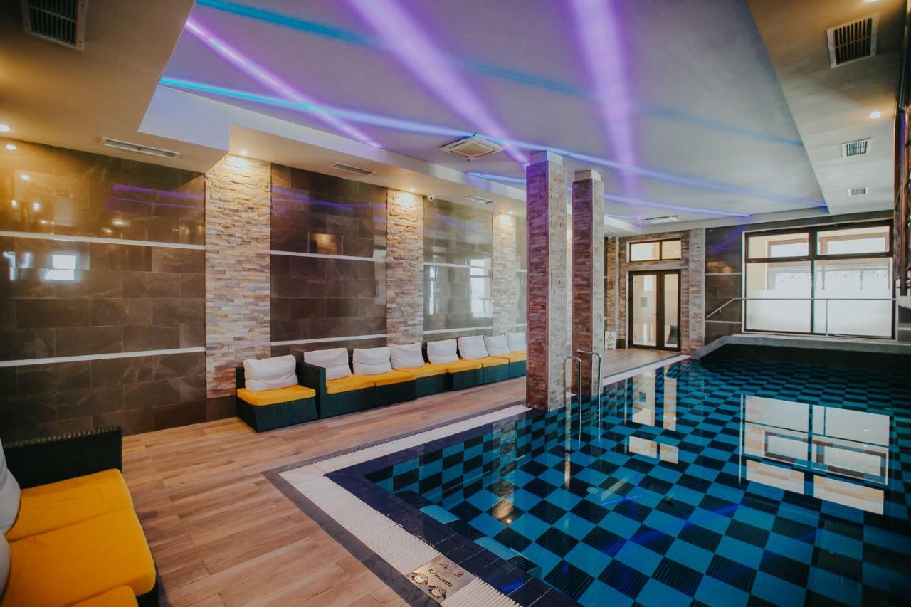 Hotel Romanita Nagybánya Kültér fotó